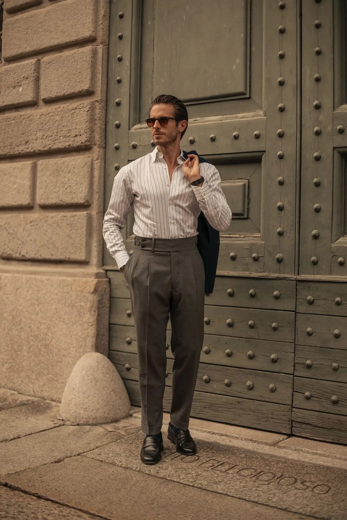 Gianni | Pantalone a vita alta con fibbia